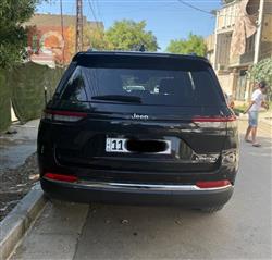 جیپ گراند شیرۆکی
